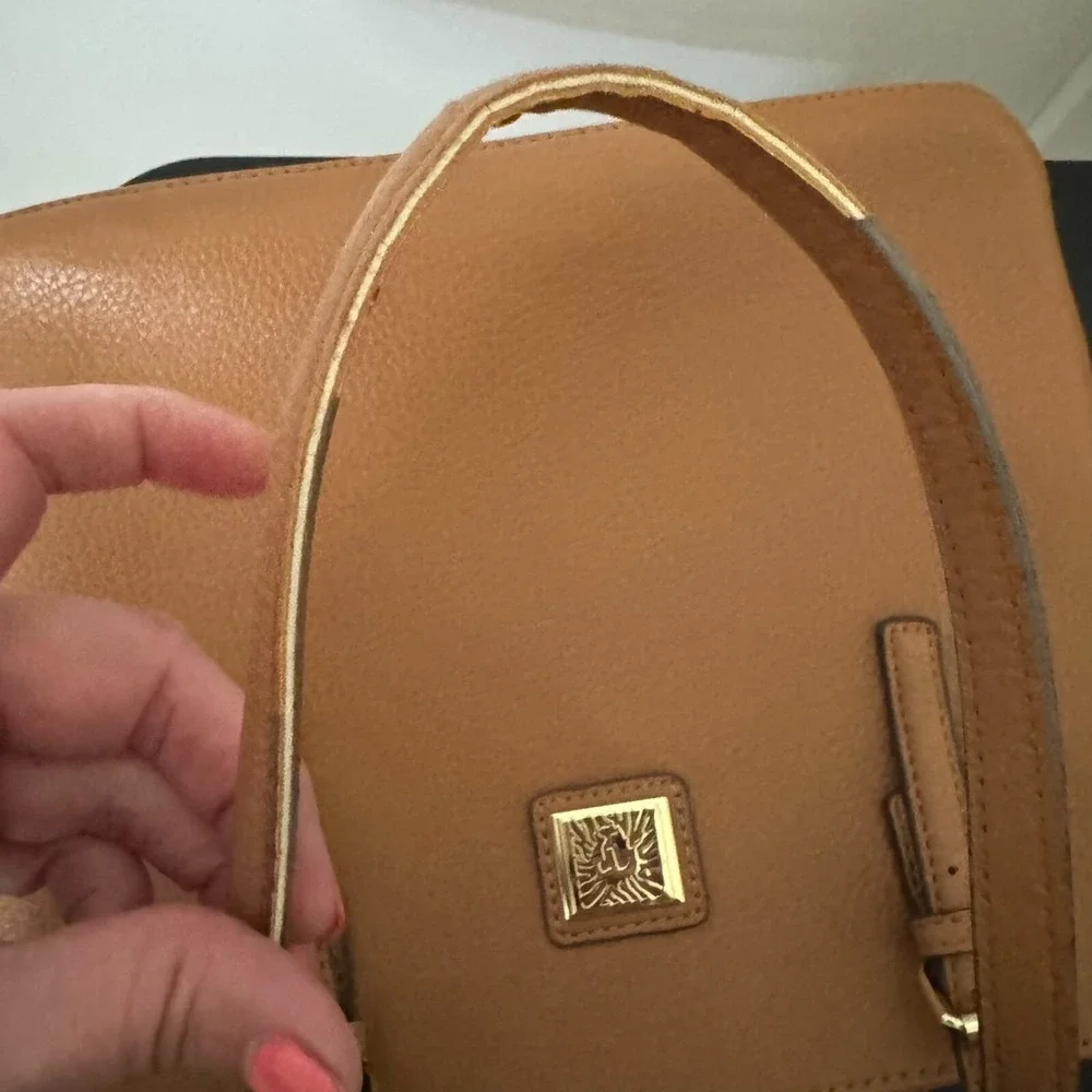 Anne Klein Shoulder Bag‎ Purse Tan